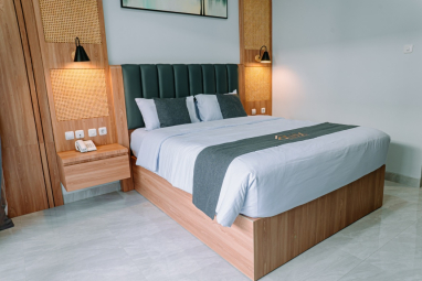 Standard Double Bed